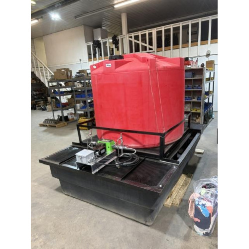 Hellios Chemical Pump With 550 Gallon Tank Hellios Chemical Pump With 550 Gallon Tank