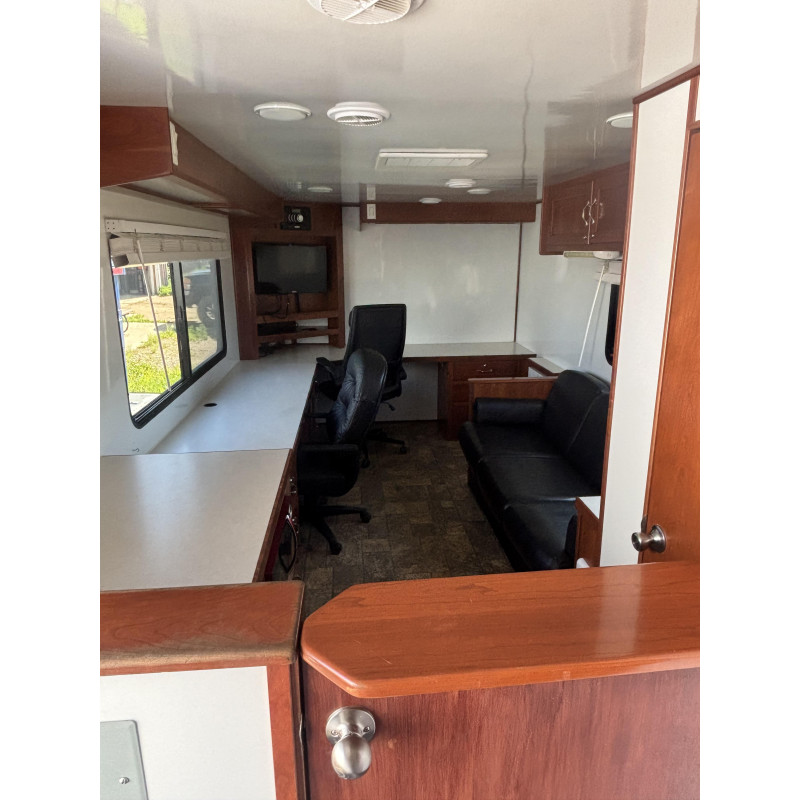 BlackBull Office Trailer BlackBull Office Trailer